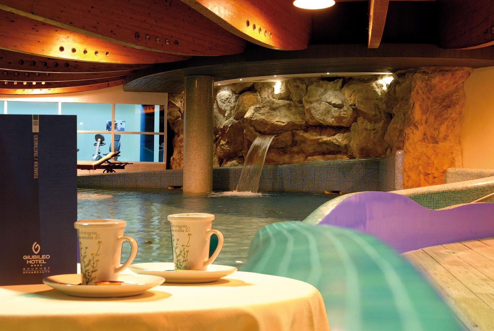 Hotel Giubileo ピニョーラ エクステリア 写真